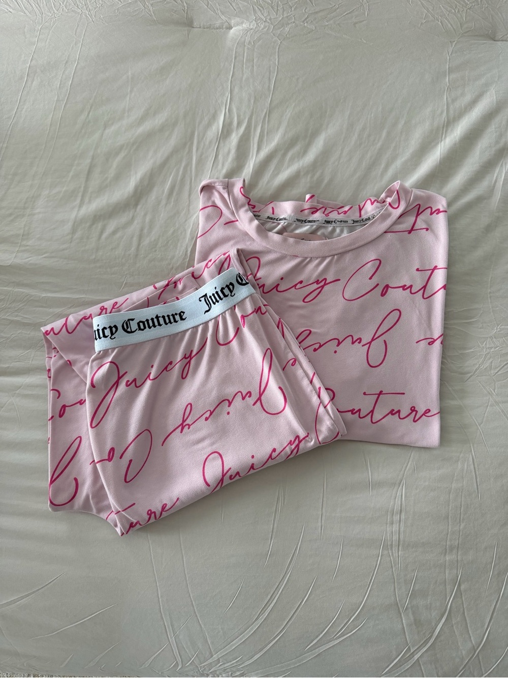 Juicy Couture Pink Script Logo Women’s Pajama Set - Picture 4 of 4
